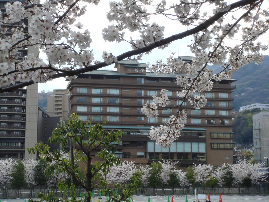 Hotel Wakamizu Takarazuka Eksteriør billede