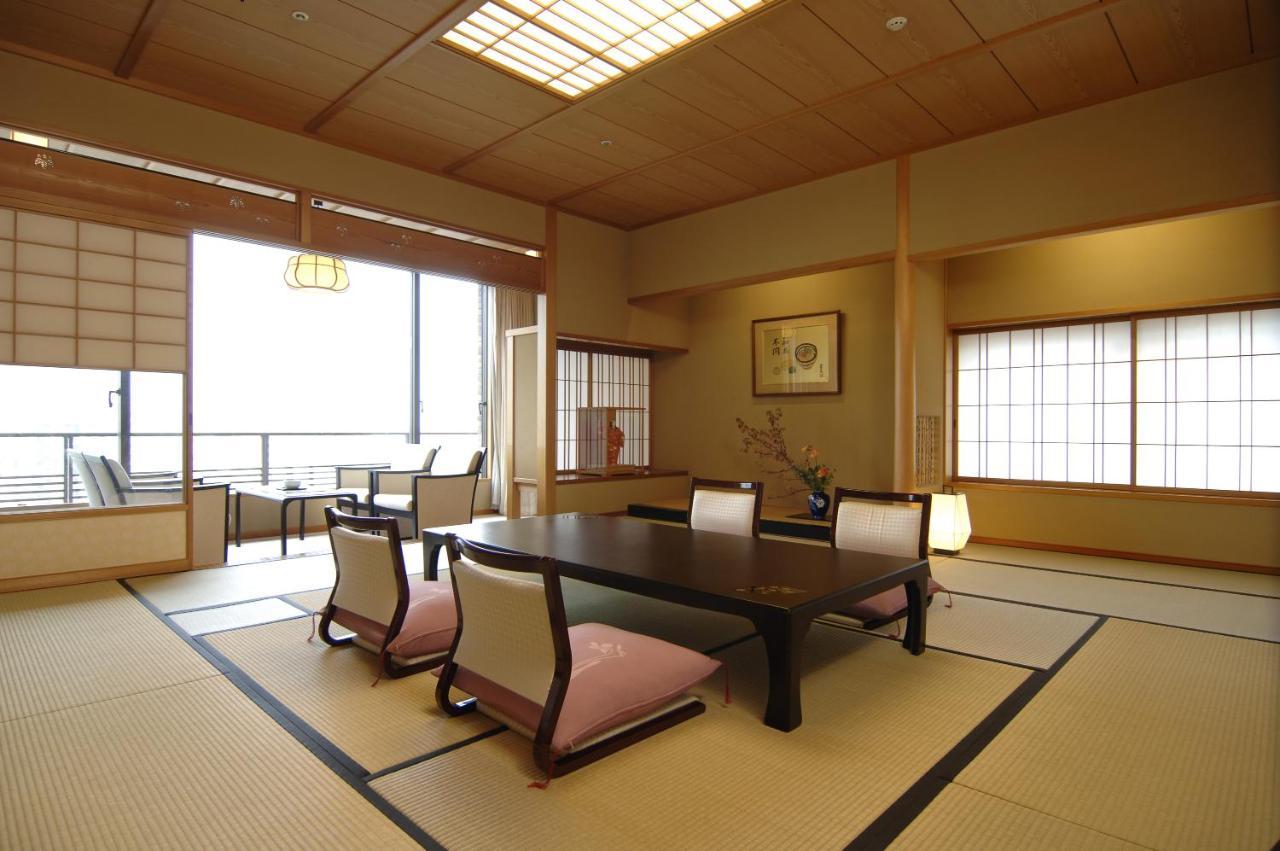 Hotel Wakamizu Takarazuka Værelse billede
