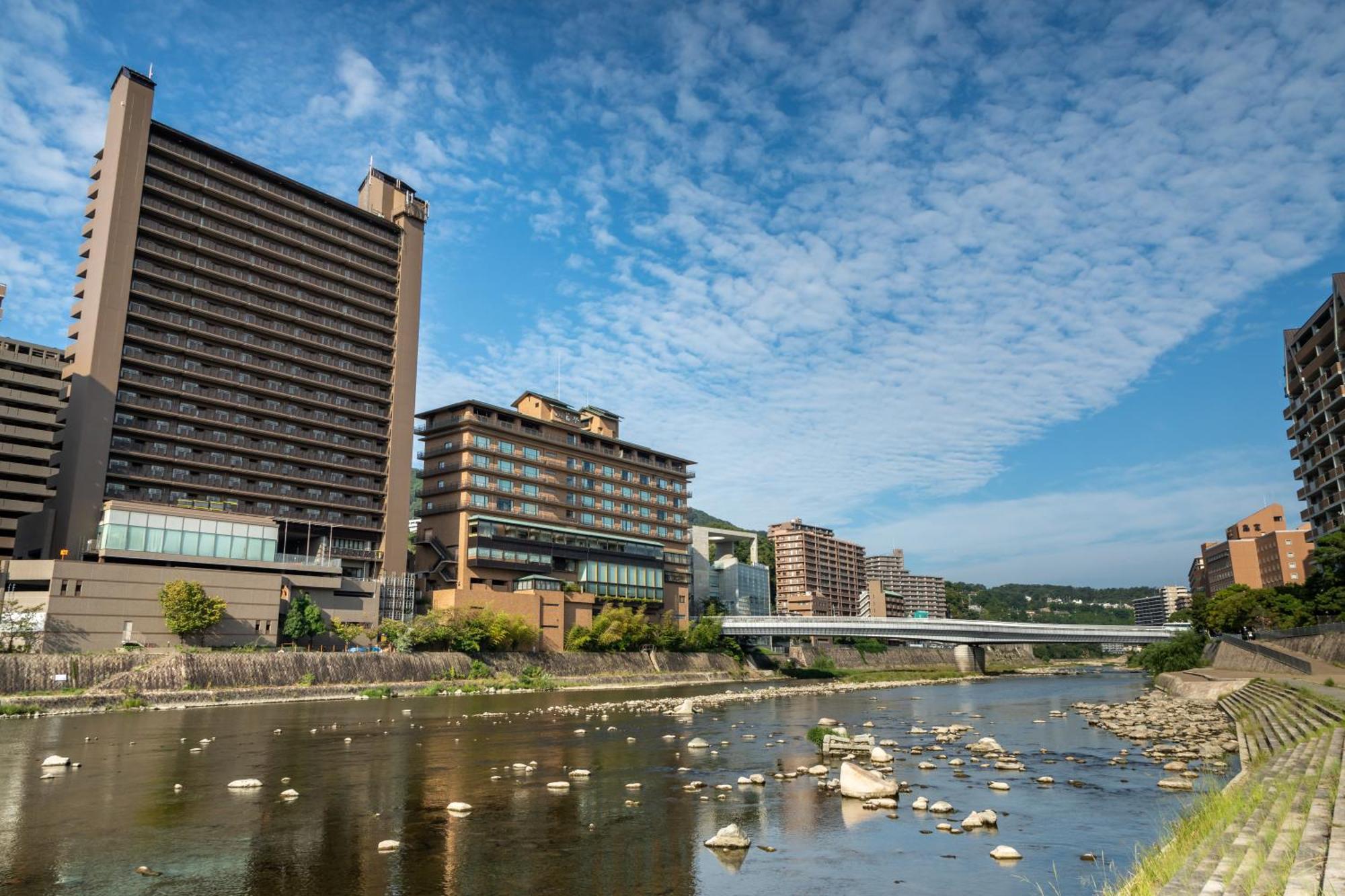 Hotel Wakamizu Takarazuka Eksteriør billede