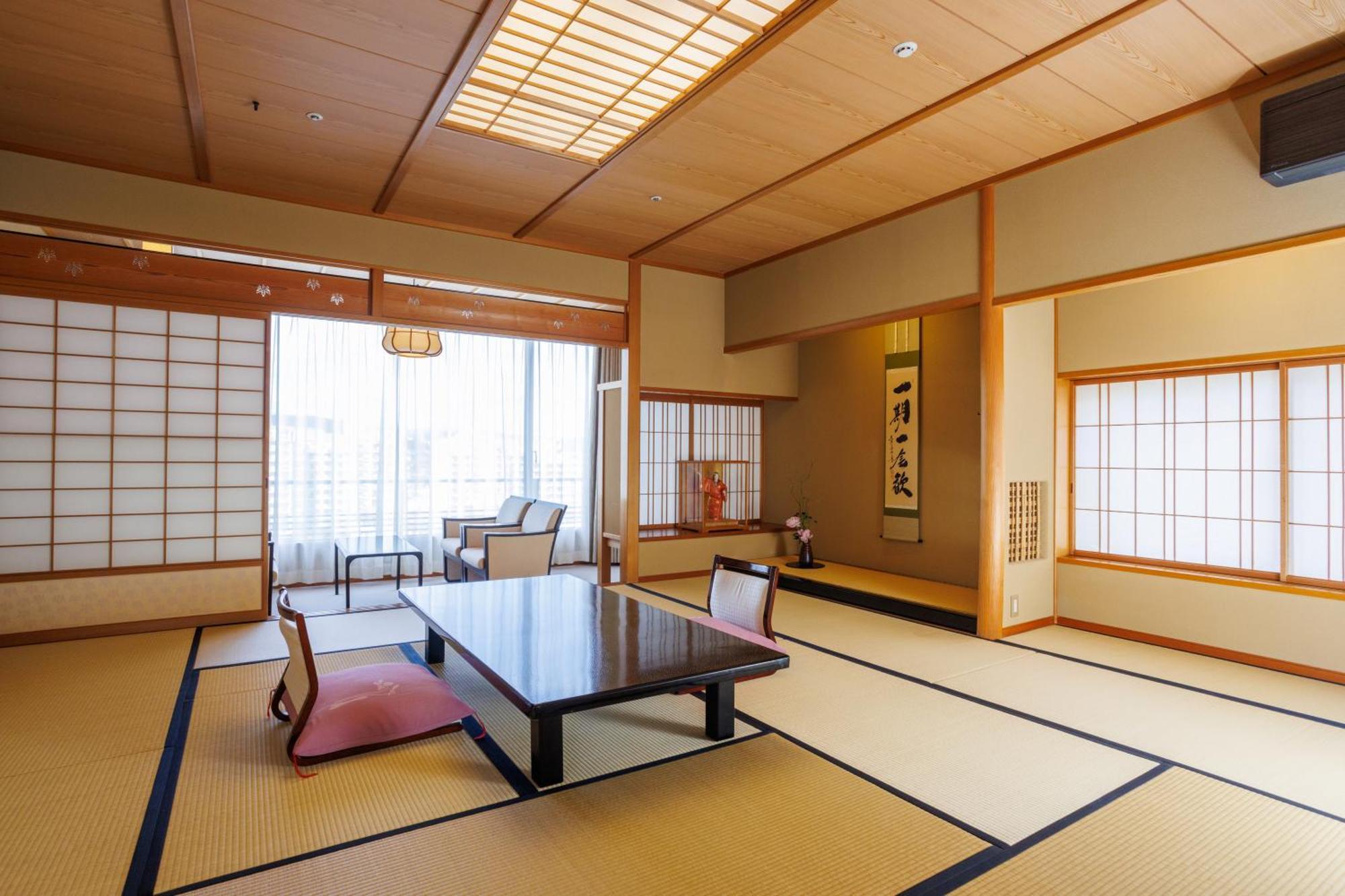 Hotel Wakamizu Takarazuka Eksteriør billede